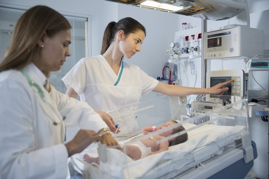 郑州试管婴儿中心：女性做第三代试管的最佳年龄是多少？