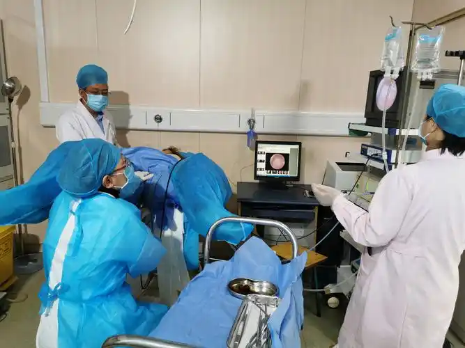 试管移植前一定要做宫腔镜检查吗，详细介绍做宫腔镜检查有什么用